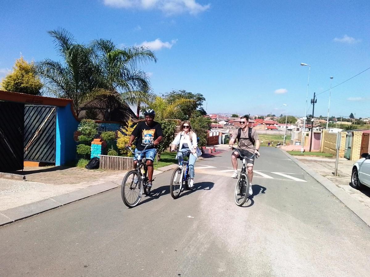 ソウェト Authentic Bicycle Tours And Backpackersホステル エクステリア 写真