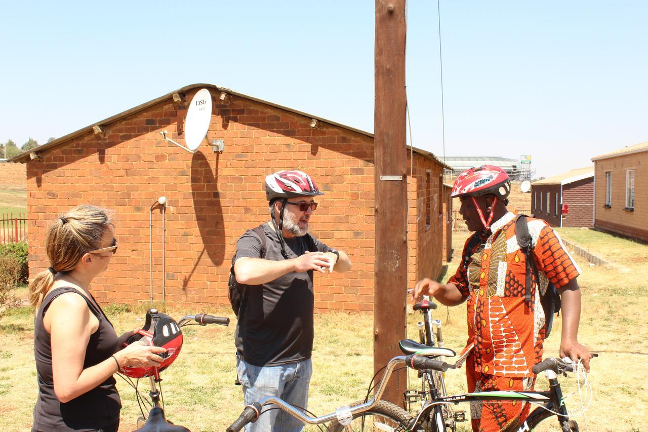 ソウェト Authentic Bicycle Tours And Backpackersホステル エクステリア 写真
