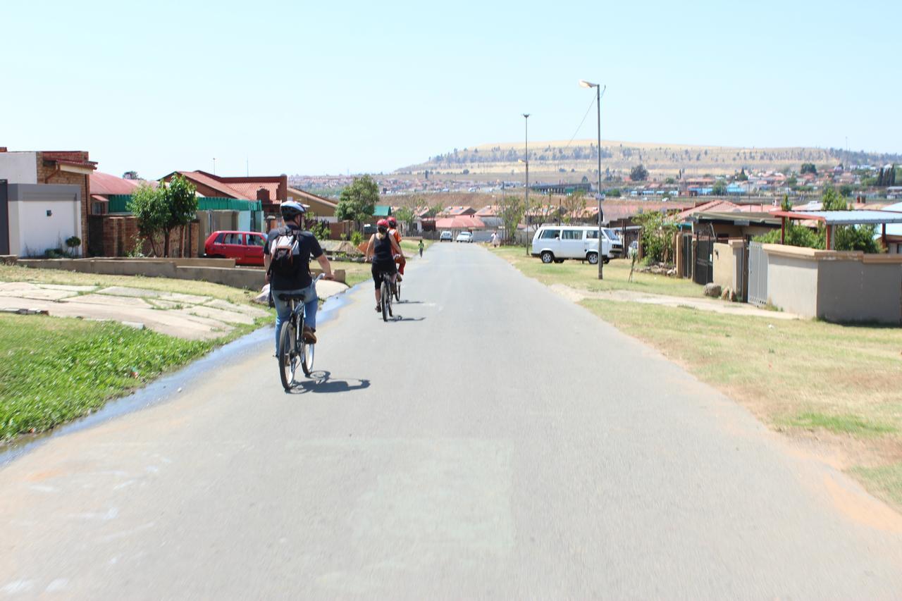 ソウェト Authentic Bicycle Tours And Backpackersホステル エクステリア 写真